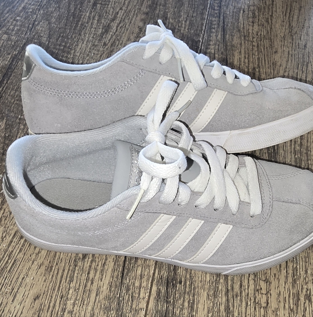 adidas Women's Light Gray Suede Athletic Sneakers with White Stripes